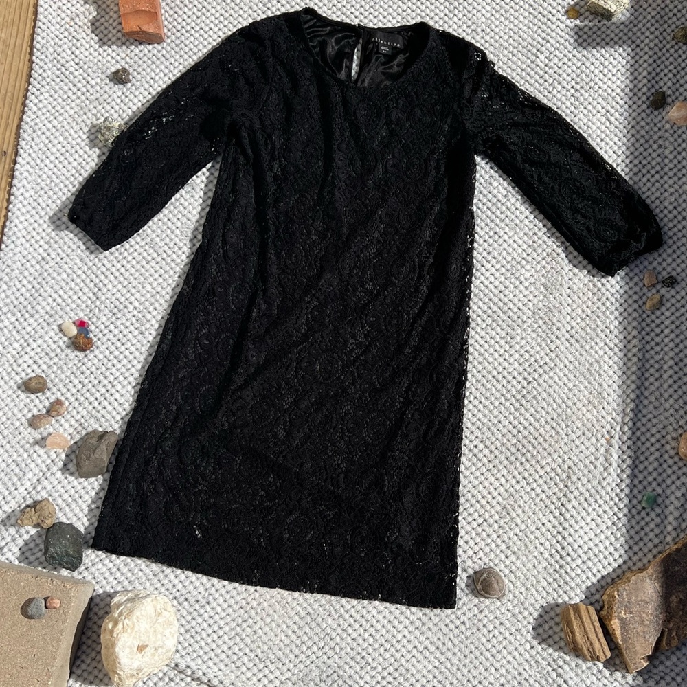 Black lace long sleeve dress